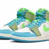 nike miniaturka mniejsza